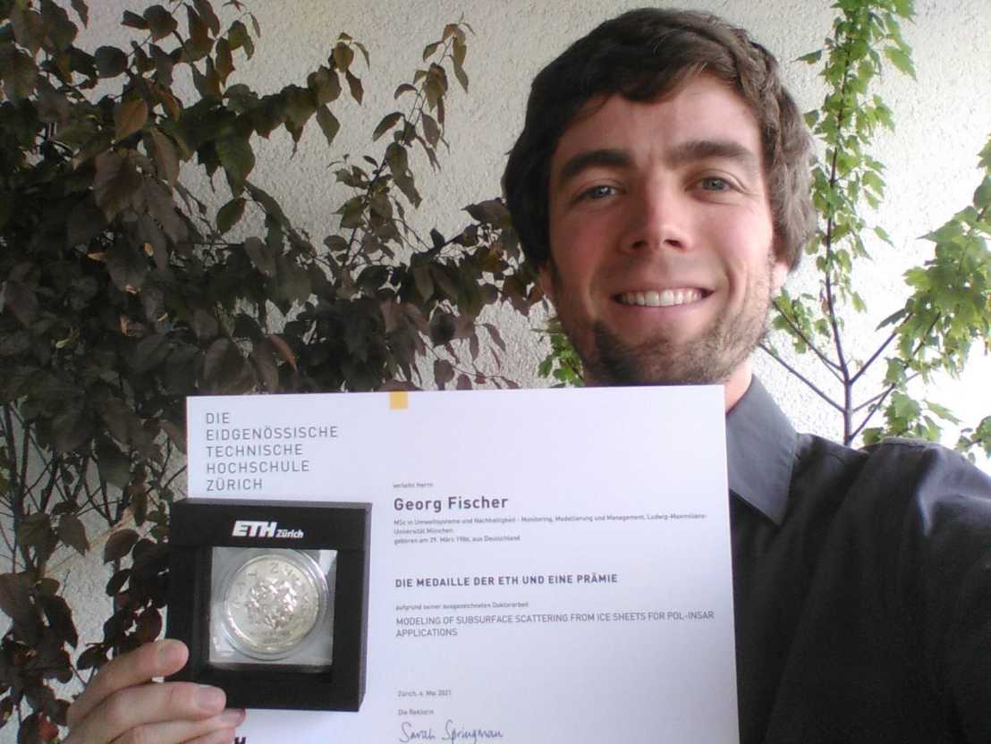 Enlarged view: ETH Medal award for Georg Fischer